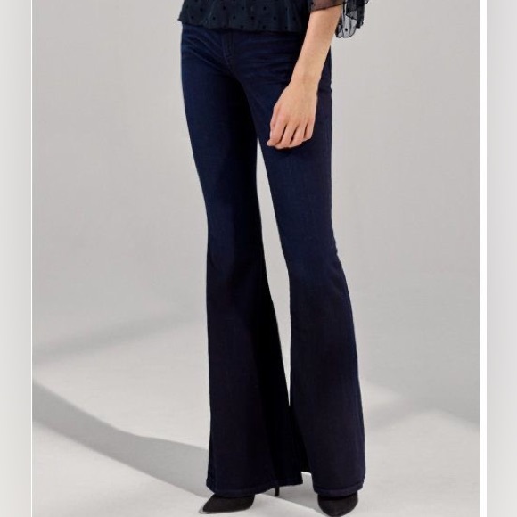 ✨Express MidRise Stretch Supersoft Bell Flare Jean NWT - Picture 12 of 12